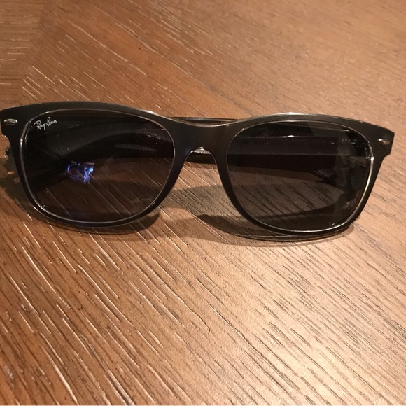 Ray Ban Sunglasses - Picture 1 of 4